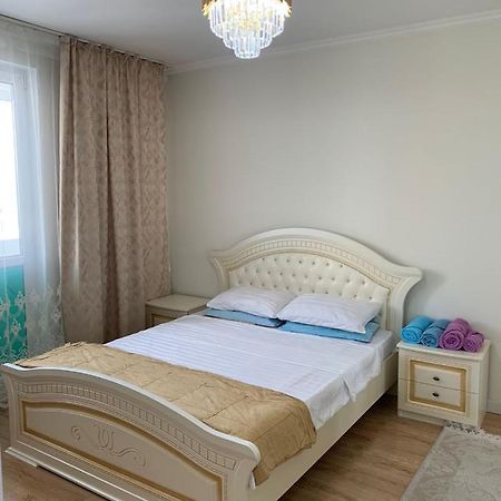 Apartment In อัลมาตี ภายนอก รูปภาพ