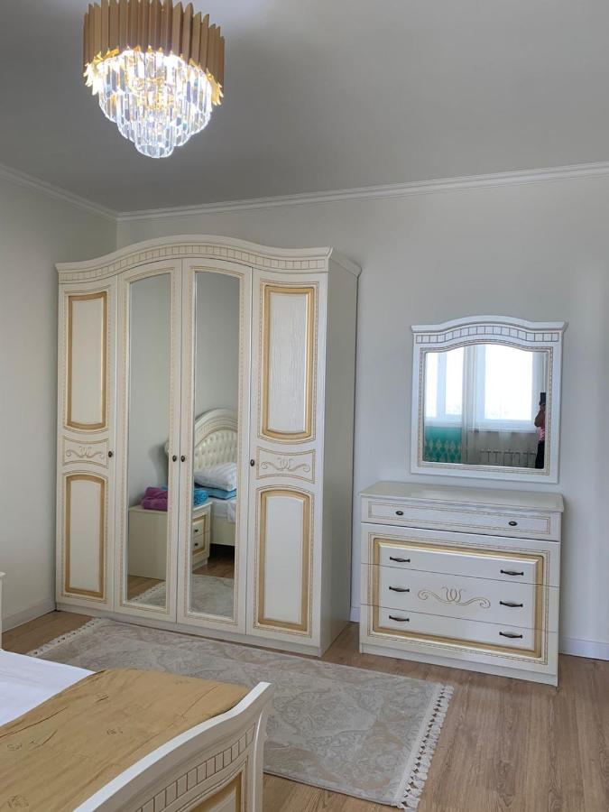 Apartment In อัลมาตี ภายนอก รูปภาพ
