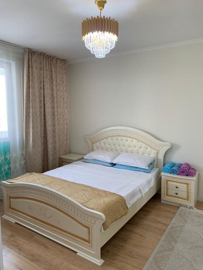 Apartment In อัลมาตี ภายนอก รูปภาพ